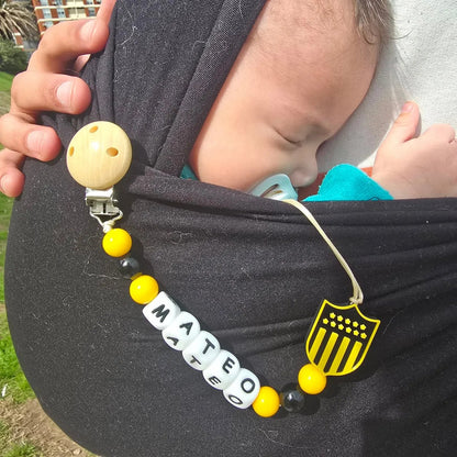 Porta chupete personalizado Peñarol FamilyMood — vista principal | FamilyMood