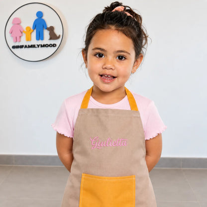 Delantal personalizado en plano medio | FamilyMood