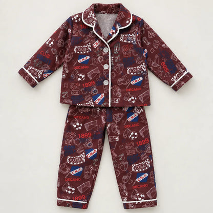 Pijama Nacional — Camisa y Pantalón Estampado Decano — detalle del producto | FamilyMood